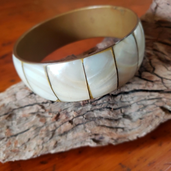 Shell boho bangle bracelet - Picture 2 of 4